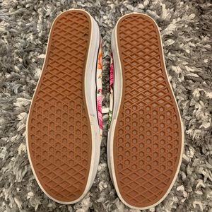 Vans Shoes - Floral Vans Vans Shoes - Floral Vans